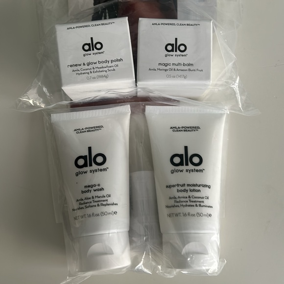 NWT ALO Yoga Wellness Set (4 Mini/Travel Size Items) - Picture 6 of 7